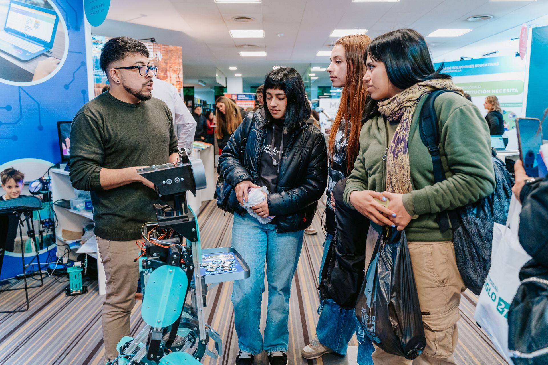 Exposición de inventos de alumnos