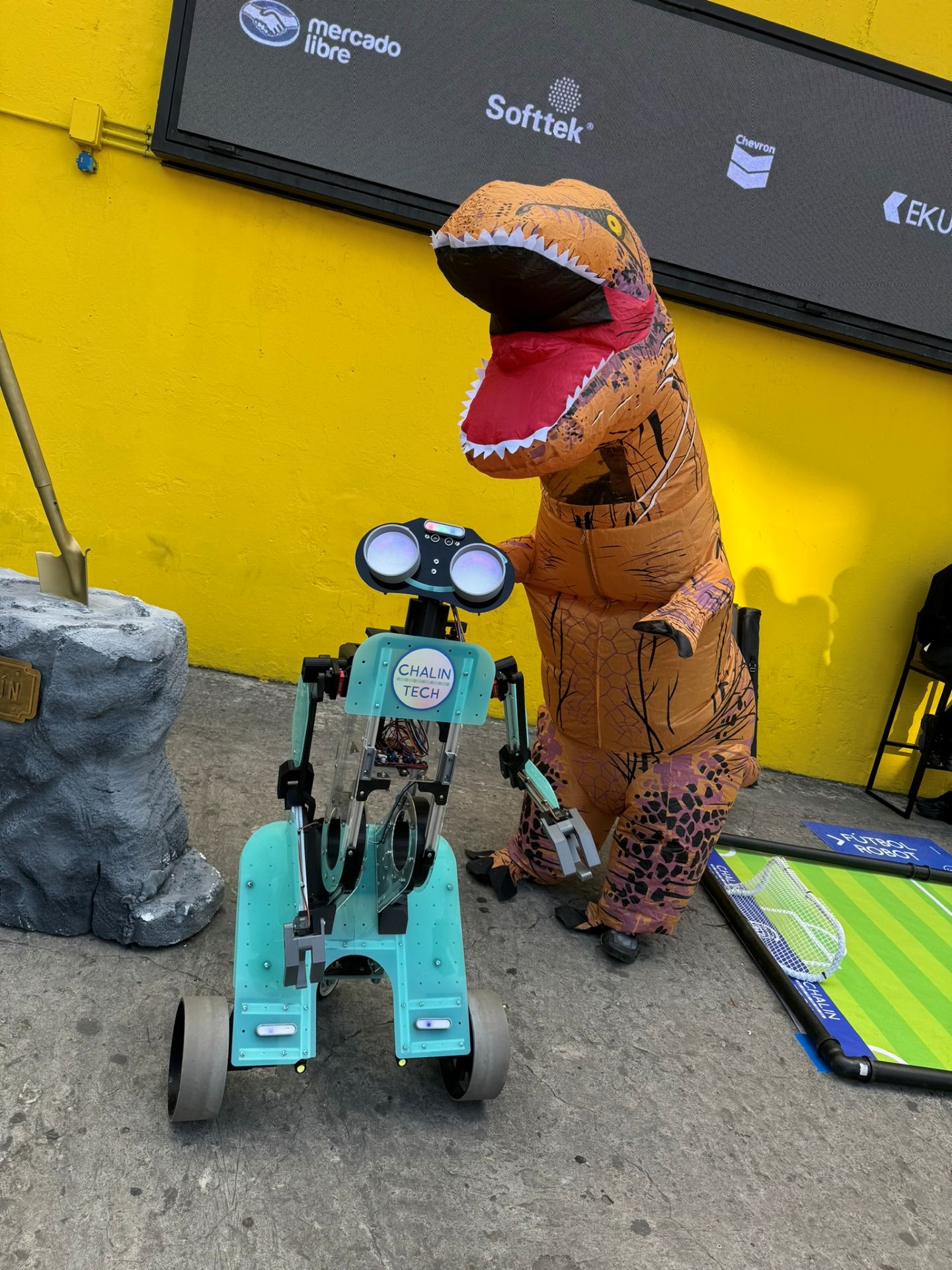 Exposición de inventos de alumnos